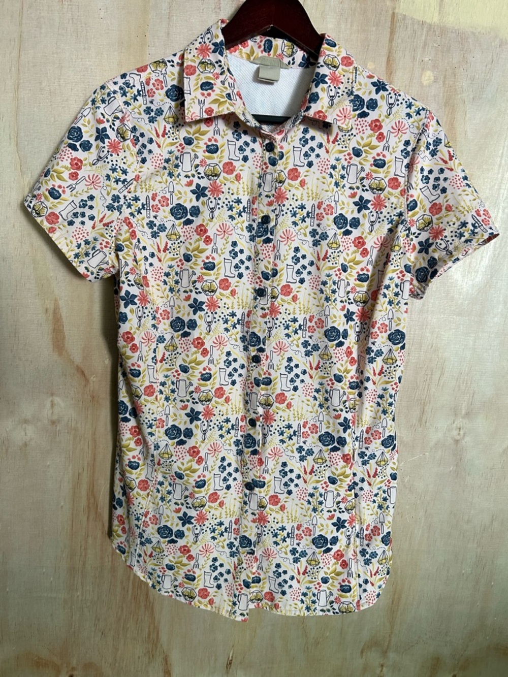 Short-Sleeve Floral Button-Up Shirt - White with Multicolor Print
